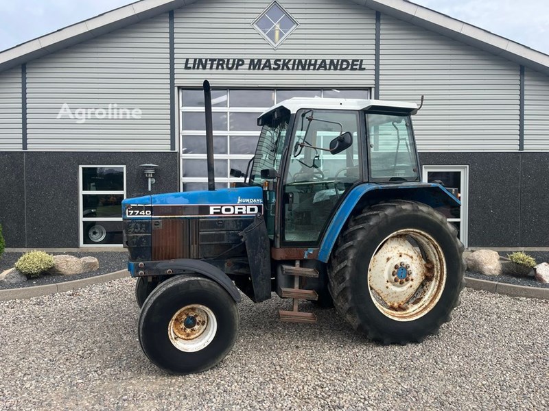 New Holland 7740 SLE Ciągnik kołowy New Holland 7740 SLE