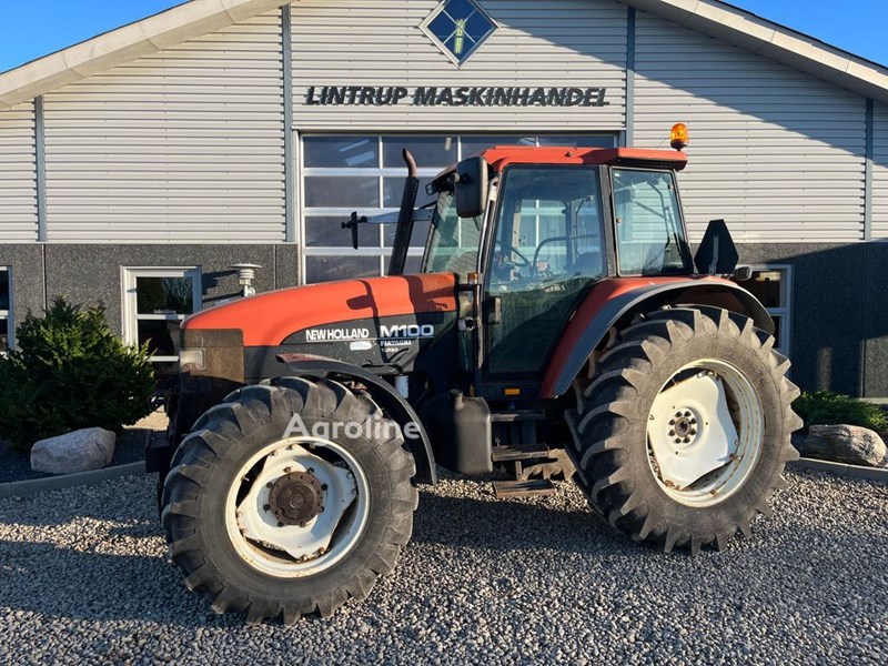 New Holland M100 Med frontlift og turbo Ciągnik kołowy New Holland M100 Med frontlift og turbo