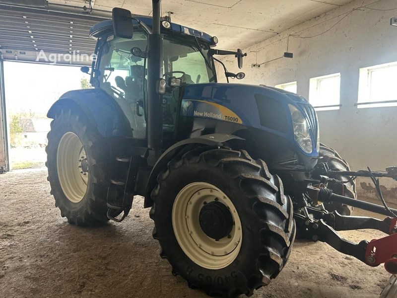 New Holland T 6090 Ciągnik kołowy New Holland T 6090
