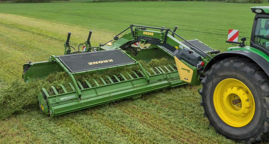 KRONE Swativo T 1040 Pro field operation 2